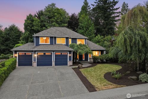 1110 Hemlock Ave Sw, North Bend, WA, 98045-7952 | Card Image