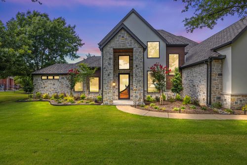 2000 Warwick Crescent Ct, Argyle, TX, 76226-1525 | Card Image