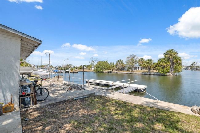 Dock behind garage | Image 7