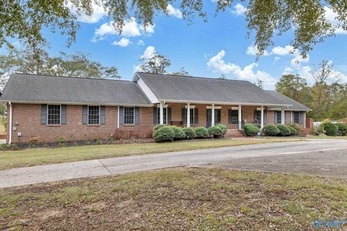 489 Solitude Ave, Albertville, AL, 35950-6113 | Card Image