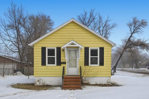 1224 2nd Ave N, Moorhead, MN, 56560-2213 | Card Image