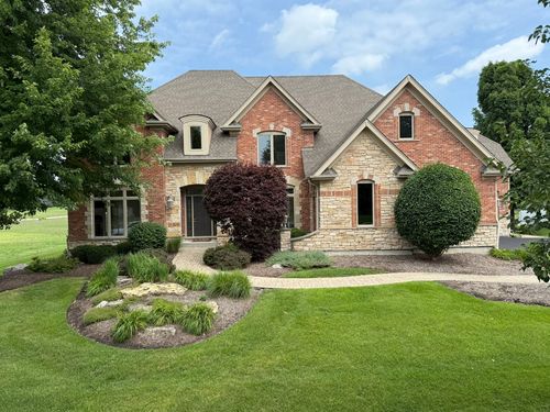 823 Sunflower Dr, Geneva, IL, 60134-5500 | Card Image