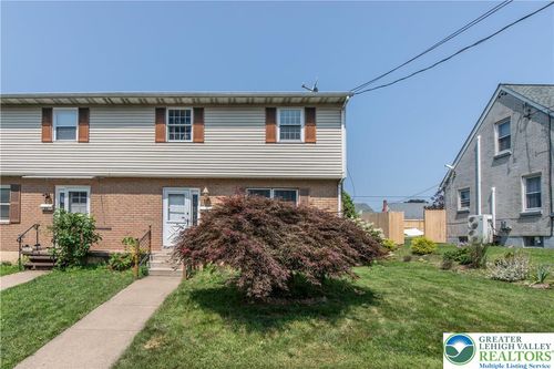 914 New York Ave, HELLERTOWN, PA, 18055-1835 | Card Image