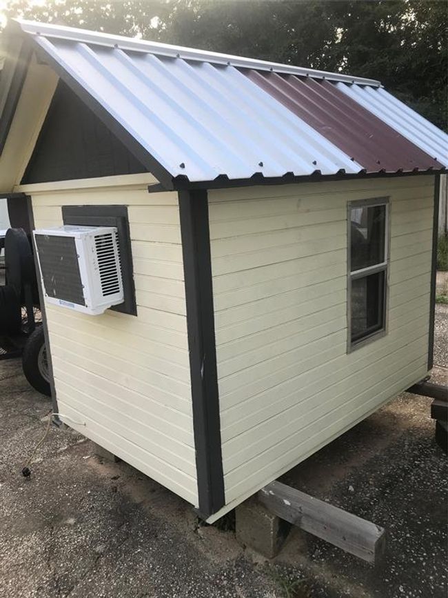 Fully air conditioned dog house (2023) in back yard | Image 32