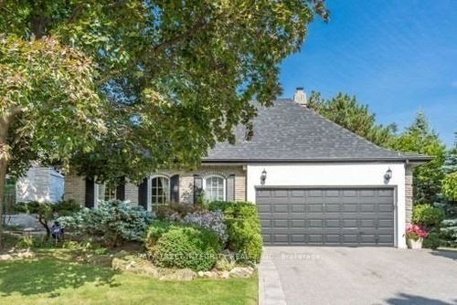 46 Caravan Dr, North York, ON, M3B1N3 | Card Image