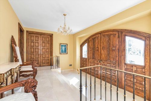 118 Malba Dr, Malba, NY, 11357 | Card Image