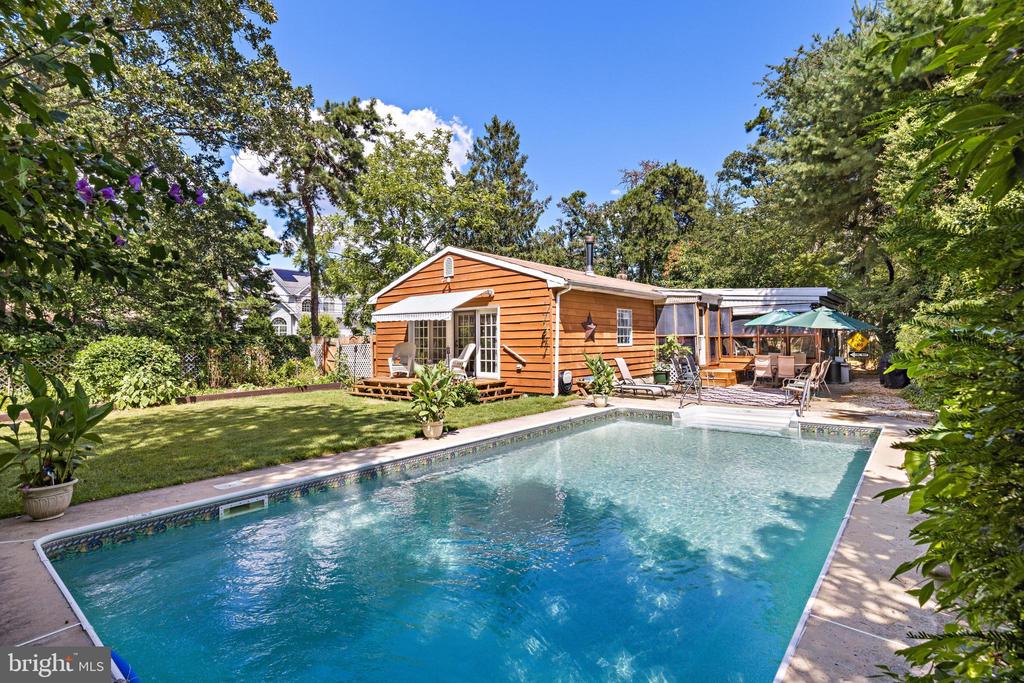 5th Ave, Toms River, NJ 08757
