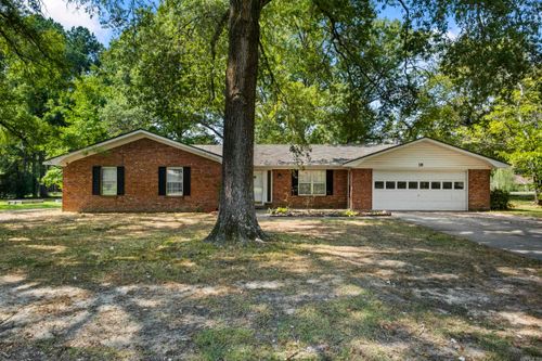 18 Hazelwood Rd, Conway, AR, 72032-9008 | Card Image