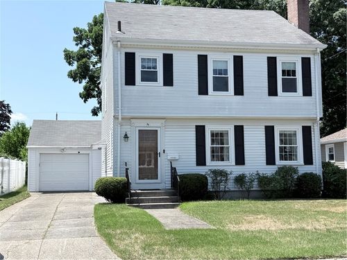 76 Brookdale Blvd, Pawtucket, RI, 02861-2720 | Card Image
