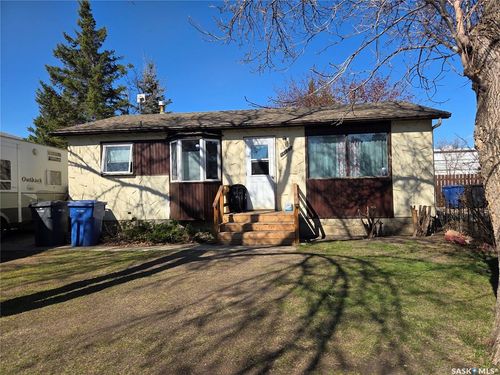 10107 Borden Cres, North Battleford, SK, S9A2Z8 | Card Image