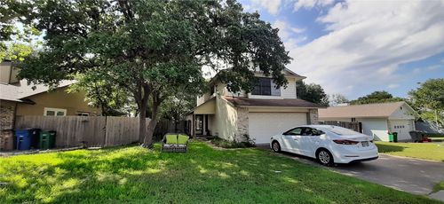 8202 Cattle Dr, Austin, TX, 78749-3284 | Card Image