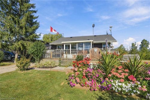2579 Lakeshore Rd, Dunnville, ON, N1A2W8 | Card Image