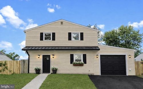35 Thimbleberry Ln, LEVITTOWN, PA, 19054-2301 | Card Image