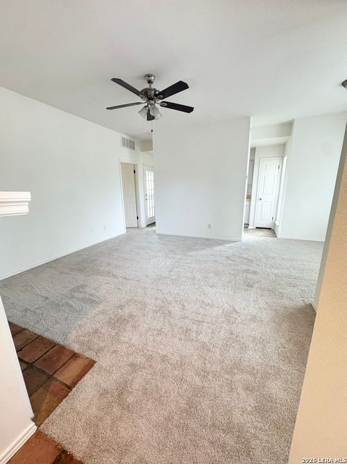 apt-221-11839 Parliament St, San Antonio, TX, 78216-2455 | Card Image