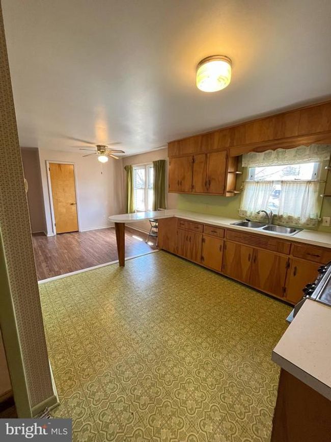 1895 Douglas Dr, House other with 3 bedrooms, 2 bathrooms and null parking in CARLISLE PA | Image 14