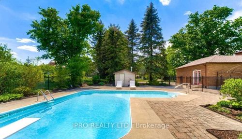 27 Briarwood Dr, Caledon East, ON, L7K0N1 | Card Image