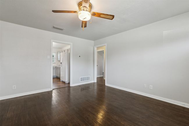7107 Oak Park Dr, House other with 2 bedrooms, 1 bathrooms and null parking in Richland Hills TX | Image 5