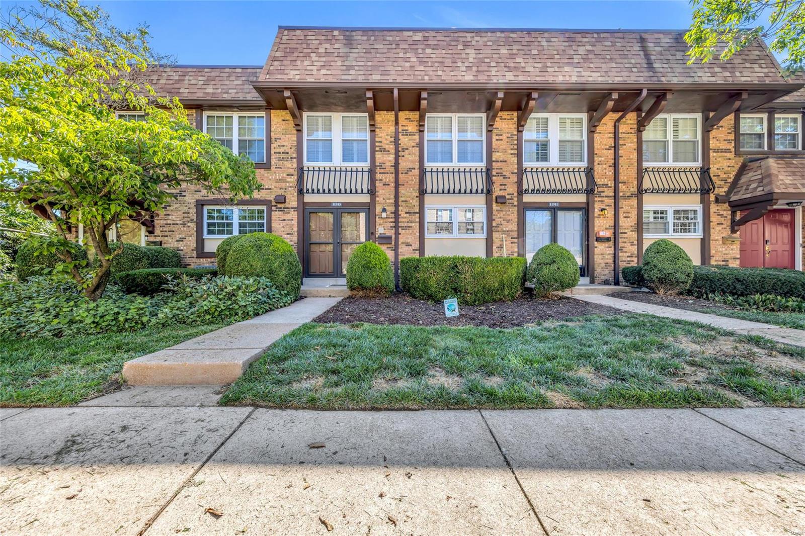 Villa Dorado Dr, Saint Louis, MO 63146
