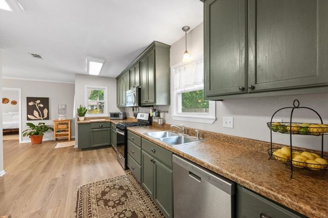 1906 Paige St, House other with 3 bedrooms, 2 bathrooms and null parking in Georgetown TX | Image 6