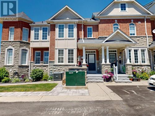 40 Torr Lane, Ajax (Central), ON, L1S7M9 | Card Image