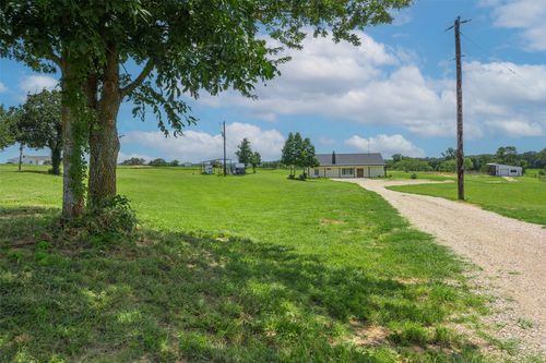800 Fox Rd, Millsap, TX, 76066-2509 | Card Image