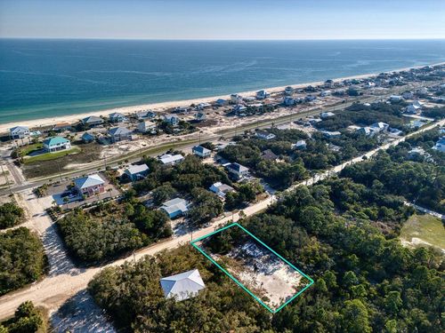 309 W Pine Ave, St. George Island, FL, 32328 | Card Image