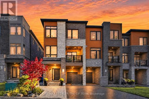 233 Vivant St, Newmarket, ON, L3X0K9 | Card Image
