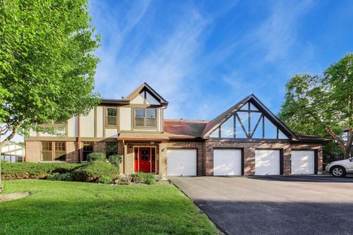 2c-306 Carriage Way, Bloomingdale, IL, 60108-7805 | Card Image
