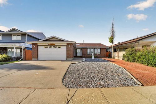 3606 Spruce Dr S, Lethbridge, AB, T1K4P6 | Card Image