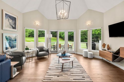 204 Country Club Way, Ipswich, MA, 01938-3029 | Card Image