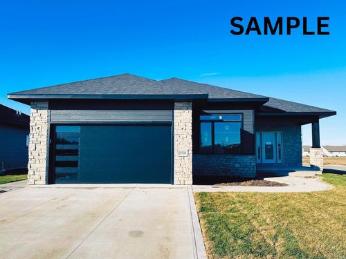 1115 E 19th St, South Sioux City, NE, 68776-2801 | Card Image