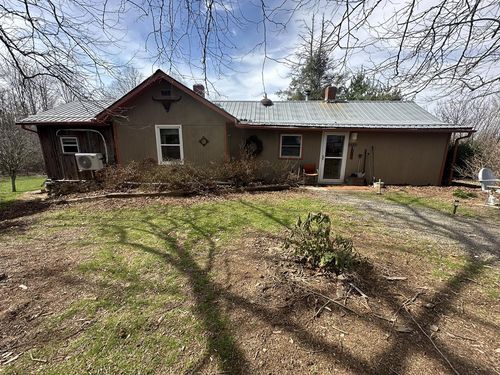 4655 Groundhog Mountain Rd, Hillsville, VA, 24343-5599 | Card Image