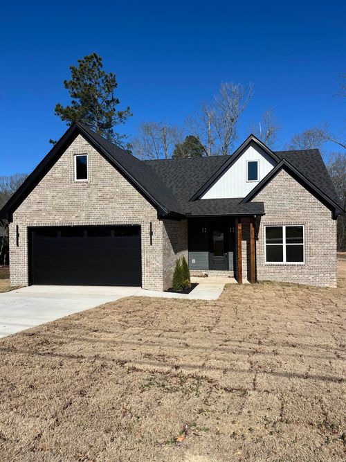 702 W Gum St, Sheridan, AR, 72150-7002 | Card Image