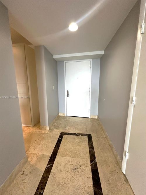 apt-3707-1800 S Ocean Dr, Hallandale Beach, FL, 33009-7731 | Card Image