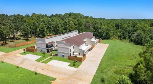 1211 Centennial Trl, Tyler, TX, 75703-6055 | Card Image