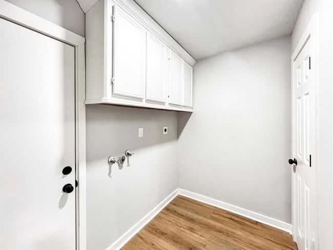 Utility Room in Home | Image 10
