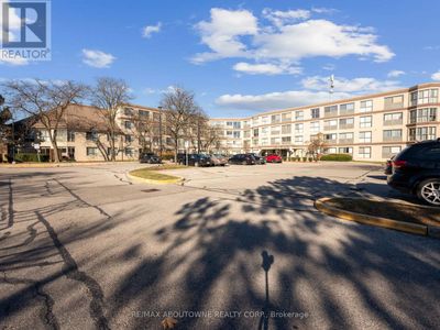 422 - 8351 Mclaughlin Rd, Condo with 2 bedrooms, 1 bathrooms and 2 parking in Brampton ON | Image 1