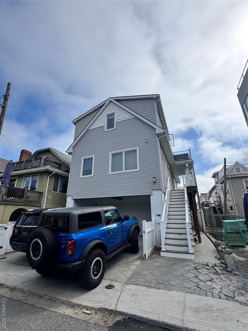 16 Florida St, Long Beach, NY, 11561-1108 | Card Image