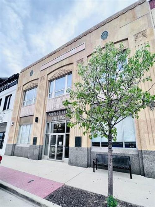 ste-103-138 Front St, BEAVER DAM, WI, 53916-2134 | Card Image