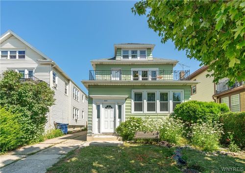 304 Taunton Place, Buffalo, NY, 14216 | Card Image