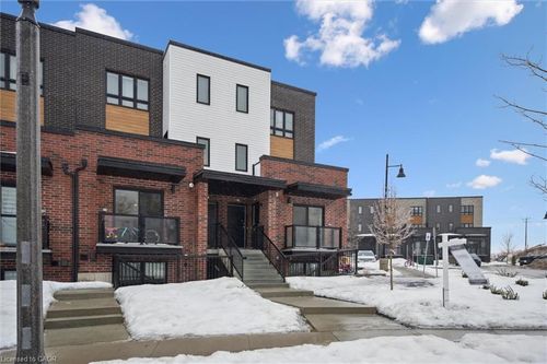 239 Chapel Hill Dr, Kitchener, ON, N2R0S4 | Card Image