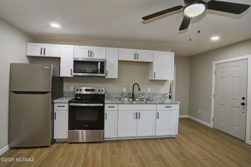 b-4733 E 18th St, Tucson, AZ, 85711-4358 | Card Image