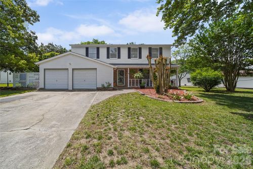 7131 Wannamaker Ln, Charlotte, NC, 28226-8323 | Card Image