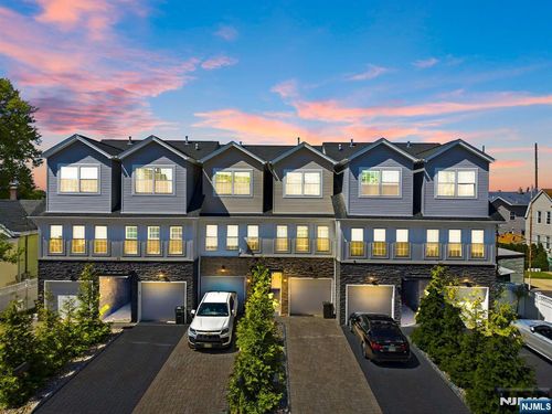 93 Prospect St, Garfield, NJ, 07026-2562 | Card Image