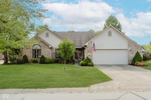 1260 Runningbrook Dr, Avon, IN, 46123-8150 | Card Image