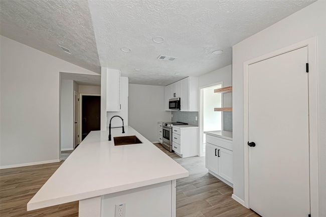 2330 Grind Stone Ln, House other with 3 bedrooms, 2 bathrooms and 2 parking in Sugar Land TX | Image 19