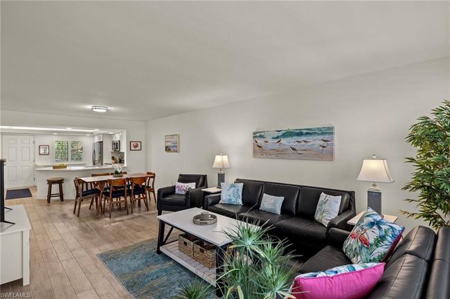 Open Floor Plan | Image 4