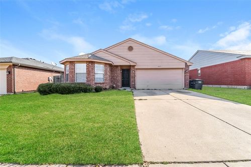 8117 Sweetwater Lane, Fort Worth, TX, 76134 | Card Image