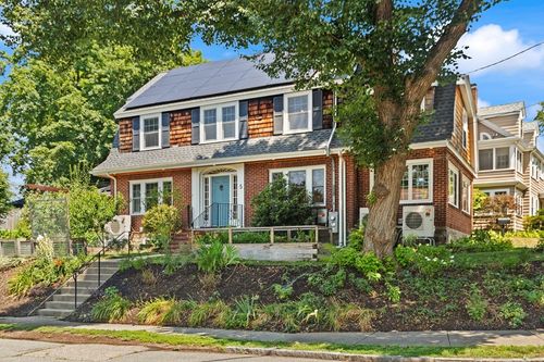5 Mayflower Ter, Newton, MA, 02461-1305 | Card Image