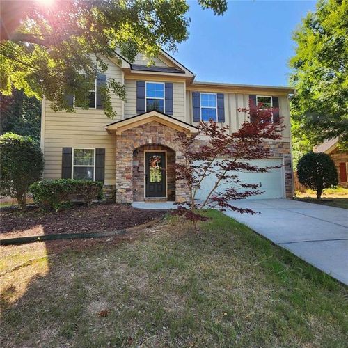 3945 Silverthorn Trce, Cumming, GA, 30028-4845 | Card Image